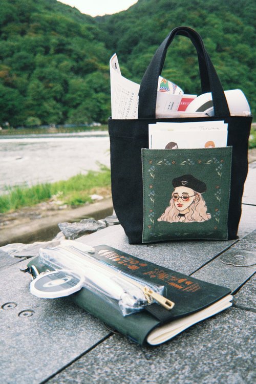 Lunch bag | Beret woman