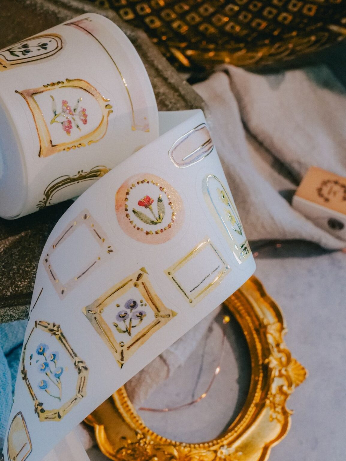 (PRE ORDER) Kiss-cut Washi Tape | Frames (5cm) (with Gold Foil)