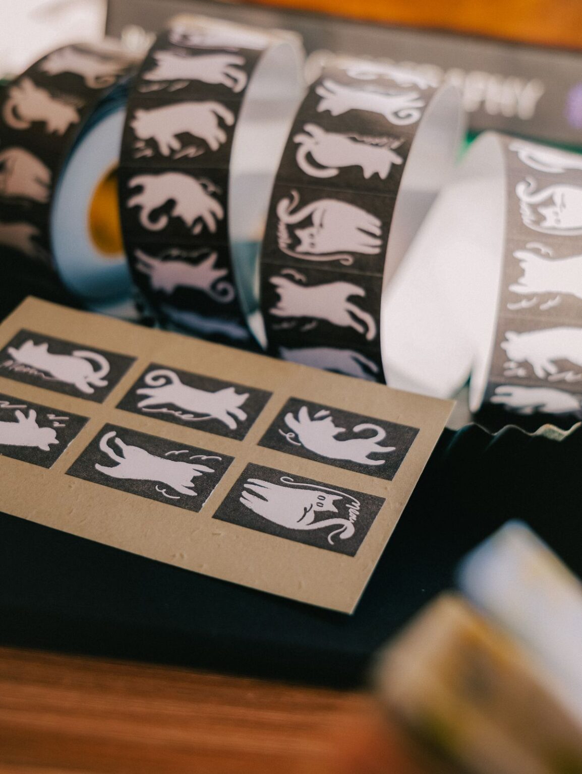 (PRE ORDER) Label Sticker Roll | Twisty Cats (3cm)