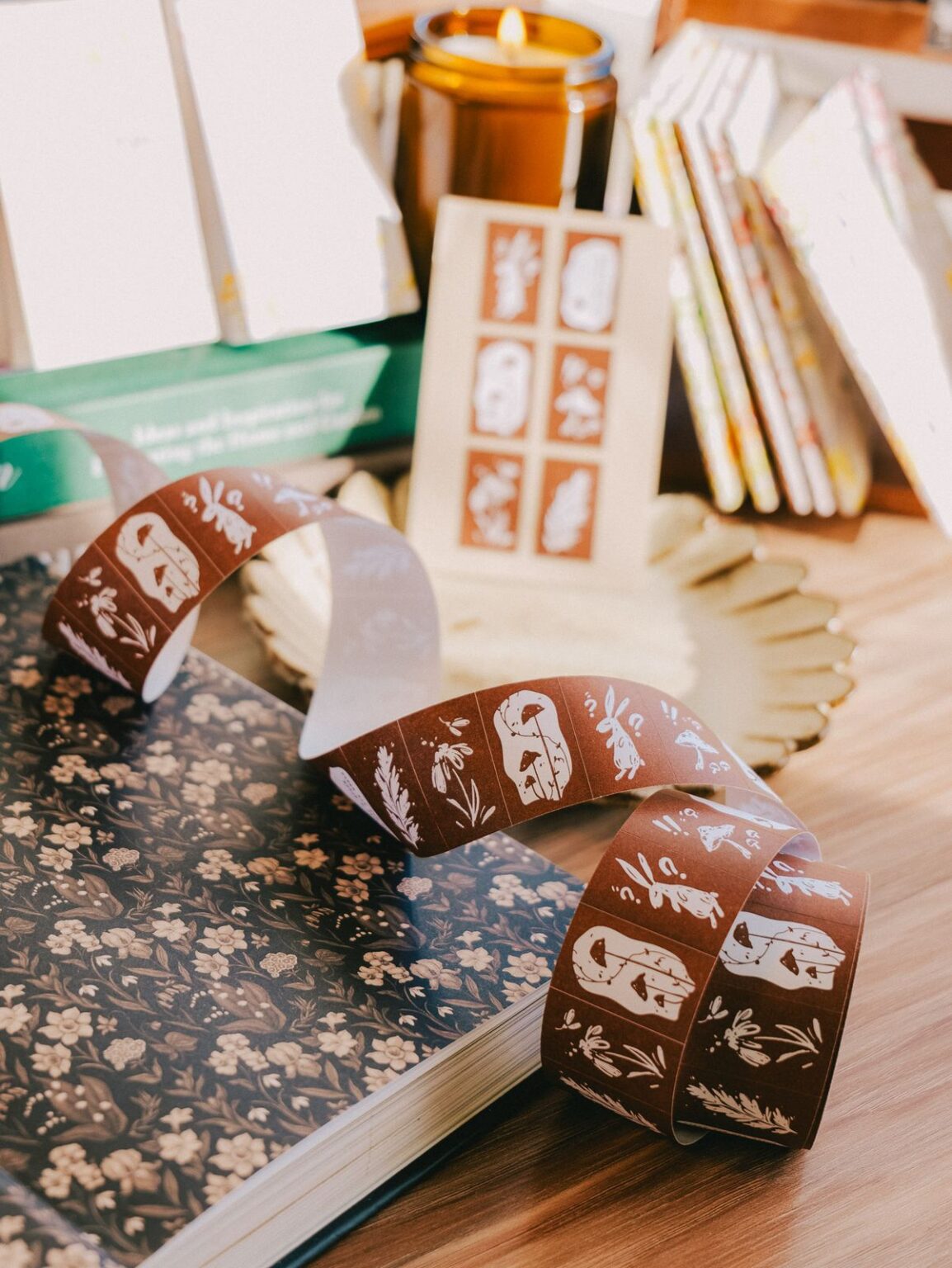 (PRE ORDER) Label Sticker Roll | Wonderland Rabbits (3cm)