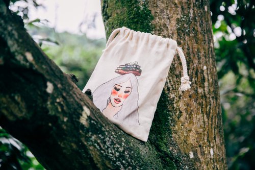 Drawstring pouch | Library girl