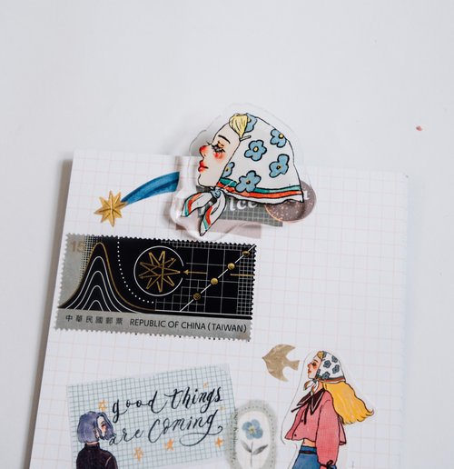 Acrylic clips | We are moving forward happily