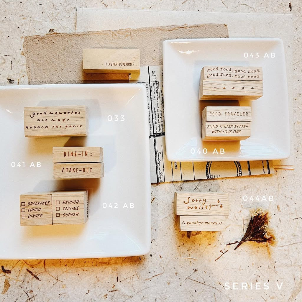 Stamps | Food Traveler - Series 5: 040(a) / 041(a) / 041(b) / 042(a) / 042(b) / 043(a) / 044(a) / 044(b)