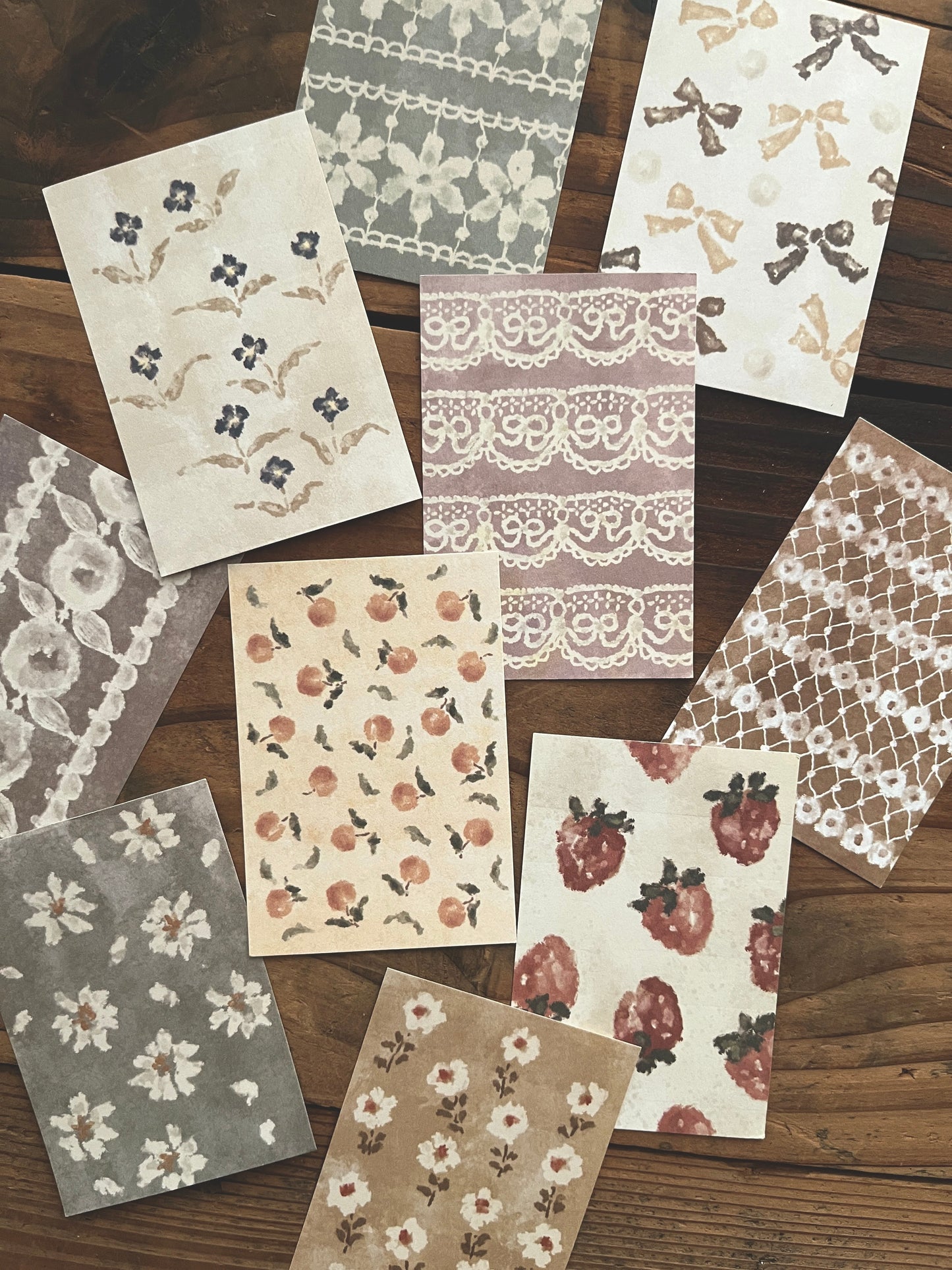 Breezy Studio Decorative Paper | Mini Floral