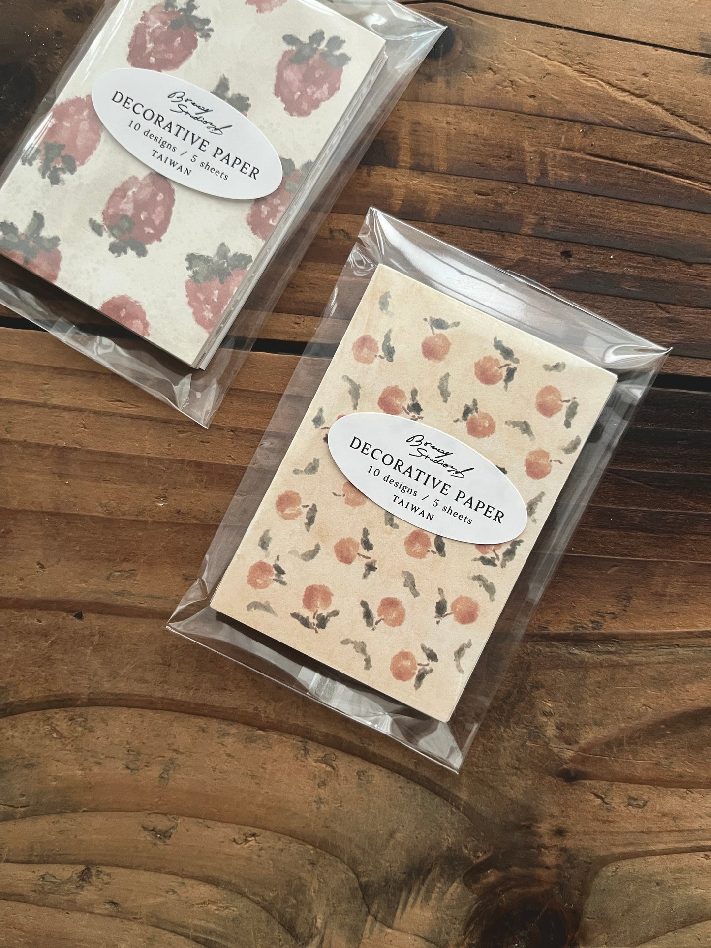 Breezy Studio Decorative Paper | Mini Floral