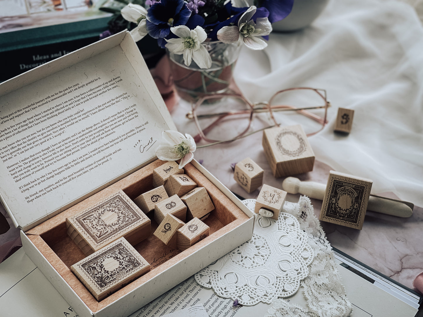 Stamp Set | Stamp Issues in the flower season – Floral Numbers (14 pieces set)