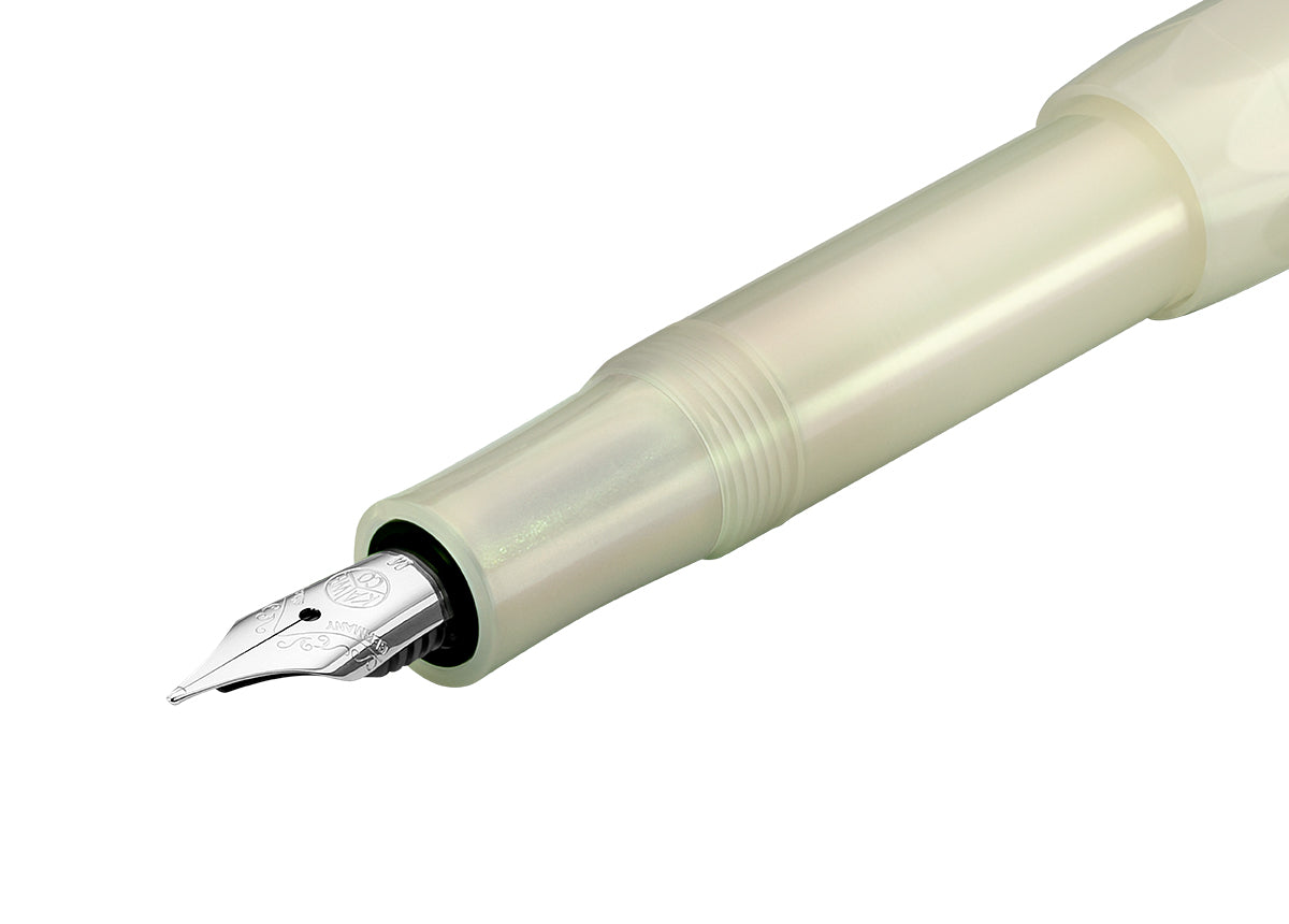 Lunar Sport | Fountain Pen LIGHT GREEN (Spring 2026)