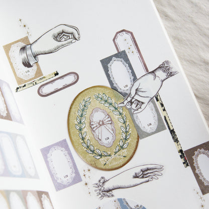 Label Sticker Roll | Whispers of Late Spring – Lace Frame (3cm) (with Gold Foil)