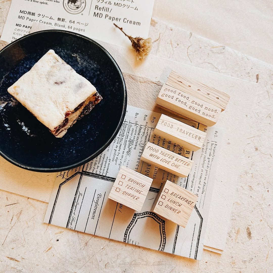 Stamps | Food Traveler - Series 5: 040(a) / 041(a) / 041(b) / 042(a) / 042(b) / 043(a) / 044(a) / 044(b)