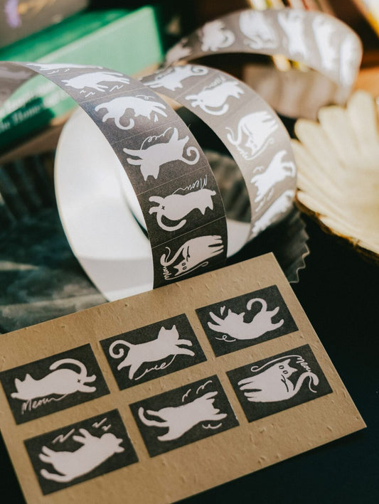 (PRE ORDER) Label Sticker Roll | Twisty Cats (3cm)