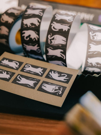 Label Sticker Roll | Twisty Cats (3cm)
