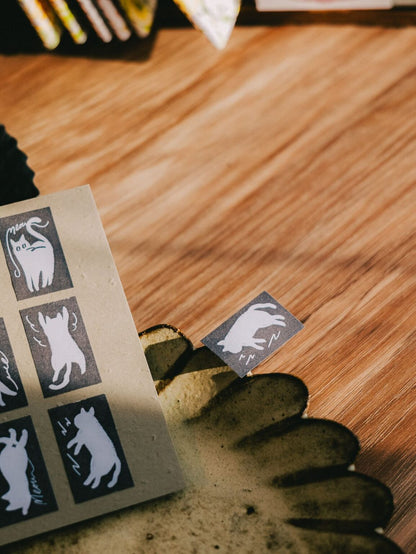 Label Sticker Roll | Twisty Cats (3cm)