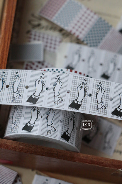 Label Sticker Roll | Finger heart (2.2cm)